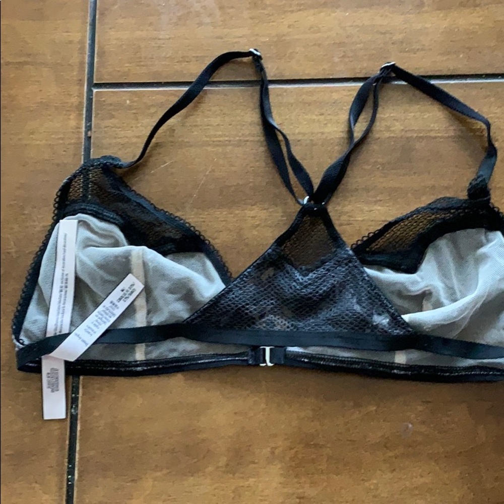 Bra - Picture 3 of 6